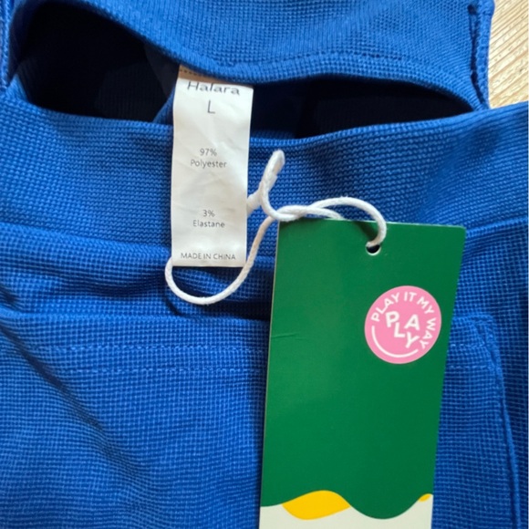 Halara Adjustable Straps Overall Shorts Size Large - Picture 4 of 4